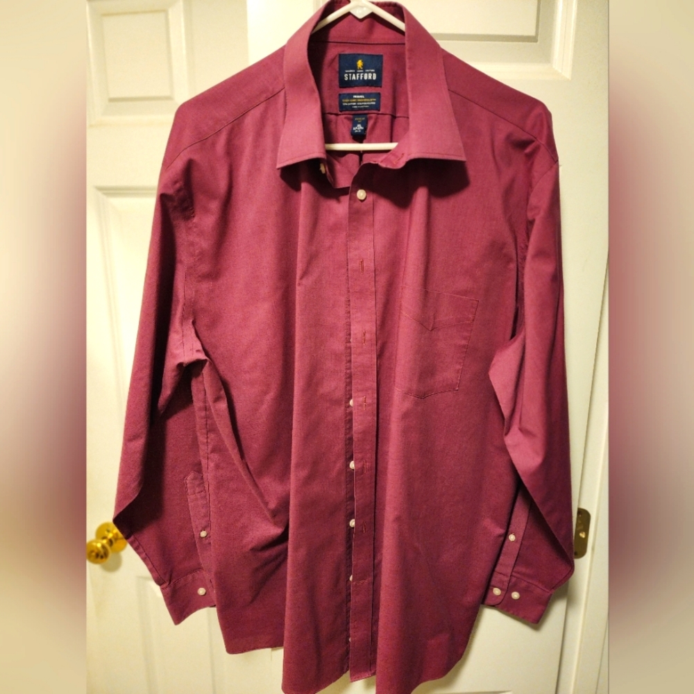 Stafford men's long sleeve purple dress shirt 17.5x34/35
